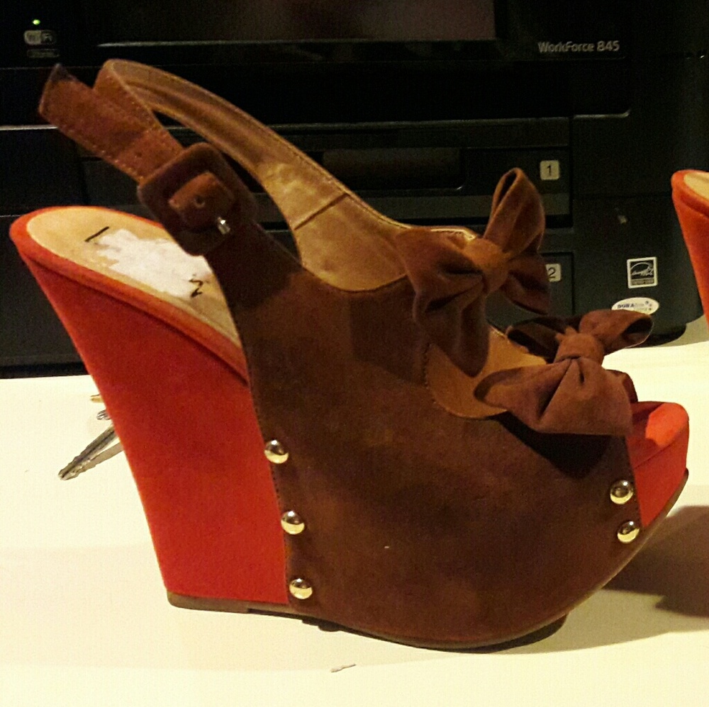 🍭Luichiny Van Essa Tan/Orange Bowtie Platforms